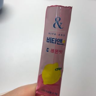 비타앤C 레몬맛, 망고맛 — 5점을 준 리뷰어가 2021년 4월 올린 사용 사진