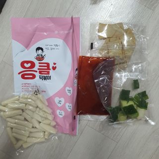 응큼떡볶이 — 5점을 준 리뷰어가 2021년 3월 올린 사용 사진