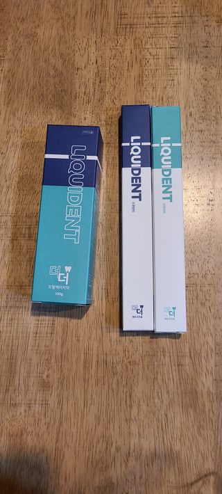 리퀴덴트 오랄케어 온가족용 리퀴덴트 더더 오랄케어 무불소 치약 + 임상시험완료 이중 미세 엠보싱 칫솔 올데이세트 — 5점을 준 리뷰어가 2020년 12월 올린 사용 사진