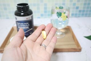 서울약사신협 네이처픽_알티지오메가3_1,205mg x 180캡슐 — 5점을 준 리뷰어가 2021년 9월 올린 사용 사진