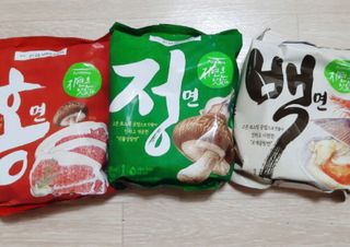[풀무원] 자연은맛있다 정면, 백면, 홍면  세트 — 5점을 준 리뷰어가 2021년 4월 올린 사용 사진