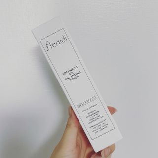 플레라디 에델바이스 오일 밸런싱 토너 — 4.5점을 준 리뷰어가 2021년 7월 올린 사용 사진