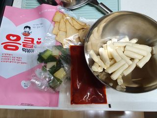 응큼떡볶이 — 4점을 준 리뷰어가 2021년 3월 올린 사용 사진