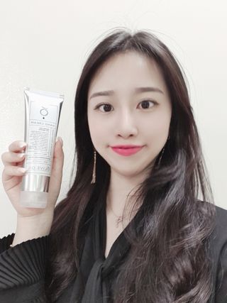 올리브 오일 스킨케어 컴퍼니 [OOSC] 보송보송한 내추럴리 너리시드 핸드크림 125ml — 5점을 준 리뷰어가 2021년 4월 올린 사용 사진