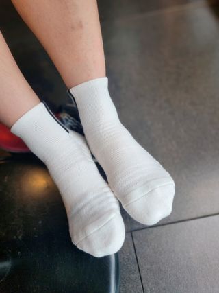 [사이즈가 있는 양말 필로이] 남자 골프 스포츠 발목 양말 2족 세트【 S, M, L, XL】4가지 사이즈 — 5점을 준 리뷰어가 2022년 8월 올린 사용 사진
