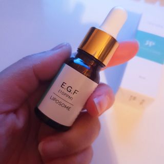 랑팡 EGF+FGF 10ppm 리포좀 앰플 원액 10ml — 5점을 준 리뷰어가 2021년 12월 올린 사용 사진