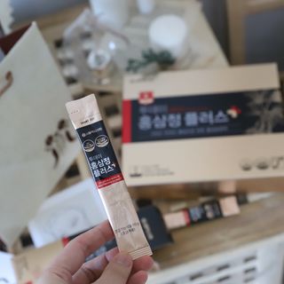 서울약사신협_투데이홍삼정플러스스틱_10g x 30포 — 5점을 준 리뷰어가 2021년 1월 올린 사용 사진