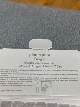 유니베르소 산소앰플 7일 집중케어 앰플 — 4점을 준 리뷰어가 2021년 6월 올린 사용 사진