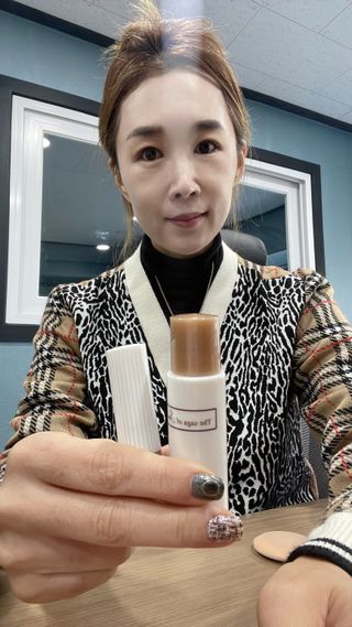 더사가오브수 [사가수] 효혜윤 보태니컬 에너지 에센스인로션 20ml /아이포올 스틱 3g — 5점을 준 리뷰어가 2023년 2월 올린 사용 사진