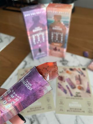엘리샤코이 아임얼라이브 콤부차 콜라겐 506 스틱젤리 석류 — 5점을 준 리뷰어가 2021년 7월 올린 사용 사진