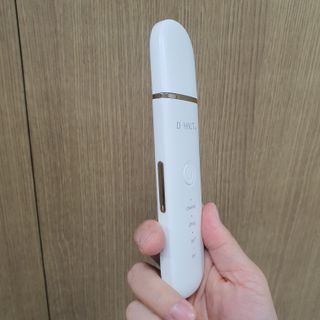 디하우트 랩 4 in 1 갈바닉 아쿠아 워터 필링기 스킨스크러버 — 5점을 준 리뷰어가 2021년 11월 올린 사용 사진