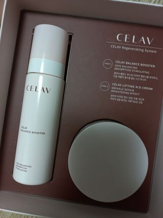 프리마인 바르기만 하면 철벽 스킨케어+24시간 마스크팩 효과. 셀라브 리제너레이팅 시스템 부스터+크림 세트 — 5점을 준 리뷰어가 2023년 5월 올린 사용 사진