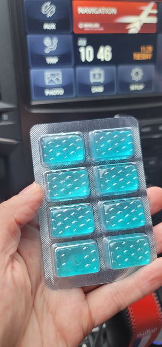 마요라 히말라야 솔트 캔디 2종-페퍼민트 맛, 라임민트 맛 — 5점을 준 리뷰어가 2022년 12월 올린 사용 사진