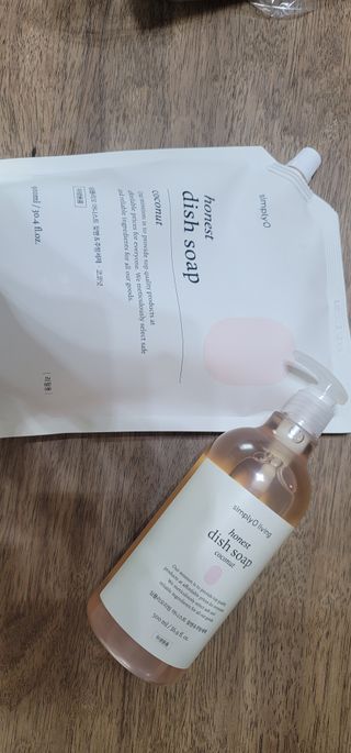 심플리오리빙 어니스트 주방세제 본품 500ml + 리필 900ml (코코넛향) — 4점을 준 리뷰어가 2022년 6월 올린 사용 사진