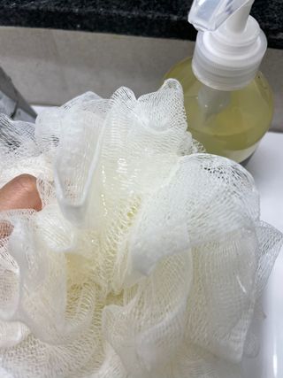 빅그린 니치 퍼퓸 바이옴바디워시 500ml(상탈, 블랙베리&베이, 블랑쉐 3종 중 택1) — 4점을 준 리뷰어가 2022년 8월 올린 사용 사진