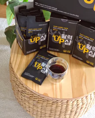 [이뮤니티플러스] 최고급녹용과 국내산 6년근 홍삼으로 활력업!!_ 활력UP삼 30포 1box — 5점을 준 리뷰어가 2022년 5월 올린 사용 사진