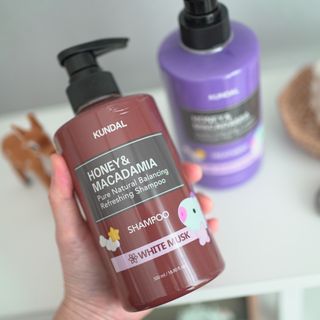 쿤달 [KUNDAL 공식] 프리미엄 헤어 케어 스페셜 세트 샴푸 500ml &amp; 트리트먼트 500ml — 5점을 준 리뷰어가 2021년 3월 올린 사용 사진