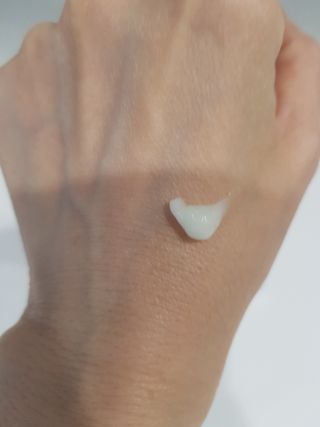 랑벨 랑바이오 블랙 시카 크림 50ml(블랙비 프로폴리스, 시카 4종, 판테놀 10 함유) — 5점을 준 리뷰어가 2022년 5월 올린 사용 사진