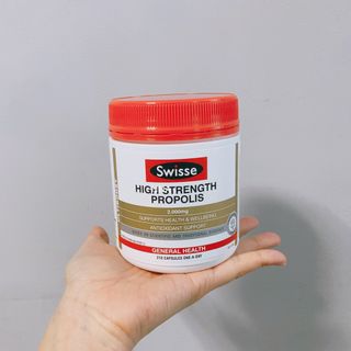 Swisse 스위스 고함량 프로폴리스 2,000mg 210정 — 5점을 준 리뷰어가 2021년 2월 올린 사용 사진