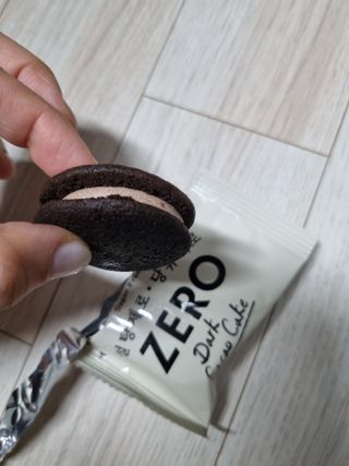 ZERO (초콜릿 칩 쿠키, 카카오 케이크, 후르츠 젤리, 아이스 콜라, 아이스 초코바) — 5점을 준 리뷰어가 2022년 6월 올린 사용 사진