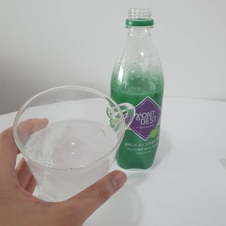 몽베스트 Montbest with Sparkling water Lime20병 — 5점을 준 리뷰어가 2022년 7월 올린 사용 사진