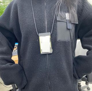플러스엑스 오브젝트 [PlusX Object] 아이디프레임 2.0 & 듀얼프레임 - 플러스엑스 사원증 케이스 목걸이 디자인 어워드 수상 — 4점을 준 리뷰어가 2022년 1월 올린 사용 사진