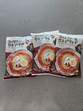 클린24시간 올리브발효곤약면 시원김치면 1세트-(3봉) — 5점을 준 리뷰어가 2023년 12월 올린 사용 사진
