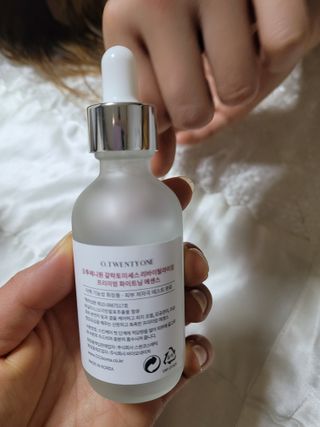 오투에니원 갈락토미세스 리바이탈라이징 프리미엄 화이트닝 에센스 50ml — 5점을 준 리뷰어가 2022년 12월 올린 사용 사진