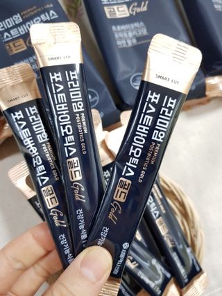 서울약사신협_프리미엄포스트바이오틱스골드_5g x 50포 — 5점을 준 리뷰어가 2021년 3월 올린 사용 사진