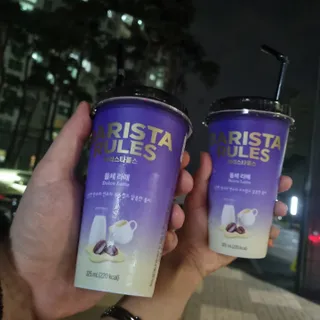 바리스타룰스 돌체 라떼 — 5점을 준 리뷰어가 2023년 4월 올린 사용 사진