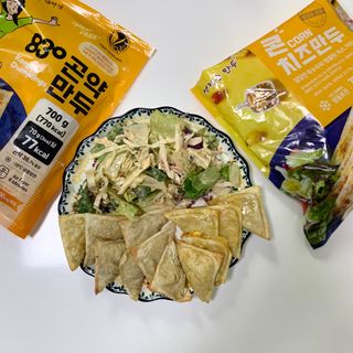(주)성경순만두 곤약만두.콘치즈만두,삼각당면만두,당면 야끼만두,대구전통 납작만두,떡뽁이 매콤소스,달콤소스 — 5점을 준 리뷰어가 2023년 4월 올린 사용 사진