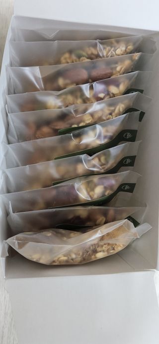[그래한끼] 무설탕/저당 시리얼타입 수제그래놀라 (40gX10개) — 4.5점을 준 리뷰어가 2022년 9월 올린 사용 사진