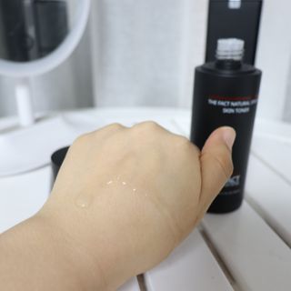 The Fact [5 IN 1] 더 팩트 내추럴 에스에프엔 에이틴 스킨토너 — 5점을 준 리뷰어가 2021년 4월 올린 사용 사진
