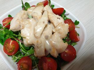 굽네몰 [굽네] 소스가 맛있는 닭가슴살 슬라이스 4종 — 5점을 준 리뷰어가 2021년 4월 올린 사용 사진