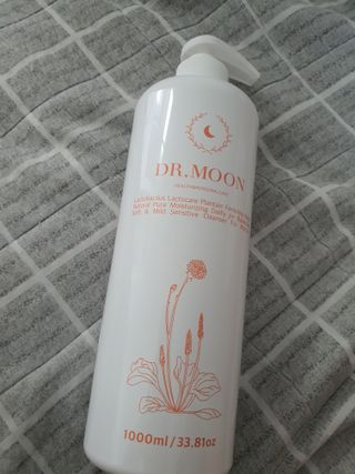 프리[닥터문] 유산균 락토케어 질경초 여성청결제 1000ml (젤타입) — 5점을 준 리뷰어가 2022년 6월 올린 사용 사진