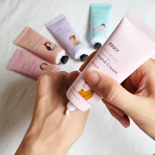파시 고보습 핸드크림 40ml 5종 기프트 세트 — 5점을 준 리뷰어가 2022년 8월 올린 사용 사진
