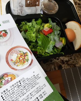 참살이도시락 작심삼일 샐러드도시락 3개 맛보기 새벽배송 또는 택배배송 — 4점을 준 리뷰어가 2021년 7월 올린 사용 사진