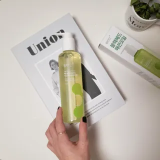 비알티씨 BRTC 안티폴루션 앤 블랙헤드 클렌징오일 300ml — 4.5점을 준 리뷰어가 2022년 12월 올린 사용 사진