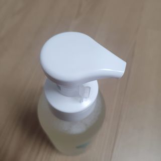 아미퓨어 [라이브] 피부장벽 강화를 위한 머랭 버블 클렌저 천연계면활성제로 온가족 사용가능 — 5점을 준 리뷰어가 2021년 7월 올린 사용 사진