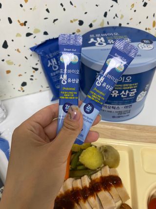 서울약사신협_프로바이오생유산균_2.5G x 100포 — 5점을 준 리뷰어가 2021년 6월 올린 사용 사진