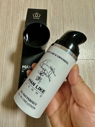 소담스퀘어 상암 [맨라이크옴므] 올데이 퍼펙트 올인원 로션 — 4.5점을 준 리뷰어가 2022년 11월 올린 사용 사진