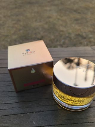 아이앤립 / EYENLIP 아이앤립 24K 골드 N 펩타이드 앰플 크림 — 5점을 준 리뷰어가 2021년 3월 올린 사용 사진