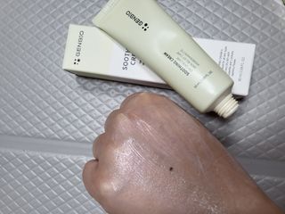 젠바이오 코스메틱스 젠바이오수딩크림]   가려운 피부 & 아토피 원픽 크림 — 5점을 준 리뷰어가 2022년 9월 올린 사용 사진