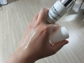 리생 [Re생] 퍼팩트 앰플 이중 기능성 미스트 100ml  피부미백 주름개선 = 총 2개 200ml 증정 — 3점을 준 리뷰어가 2021년 9월 올린 사용 사진
