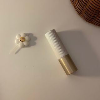 [사가수] 민감피부를 위한 진정 항산화 안티에이징, 더사가오브수 효혜윤 보태니컬 에너지 아이포올 스틱 — 5점을 준 리뷰어가 2023년 2월 올린 사용 사진
