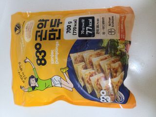 (주)성경순만두 곤약만두.콘치즈만두,삼각당면만두,당면 야끼만두,대구전통 납작만두,떡뽁이 매콤소스,달콤소스 — 5점을 준 리뷰어가 2023년 4월 올린 사용 사진