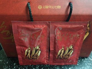 서울약사신협_프리미엄 6년근 홍삼진액_70mlx30포 — 5점을 준 리뷰어가 2021년 3월 올린 사용 사진