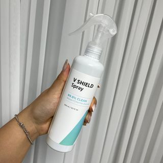 브이쉴드 살균 스프레이 300ml — 4점을 준 리뷰어가 2021년 7월 올린 사용 사진