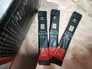 [푸름웰니스] 프리미엄 6년근 홍삼스틱 3mg x 100포 — 4점을 준 리뷰어가 2022년 3월 올린 사용 사진