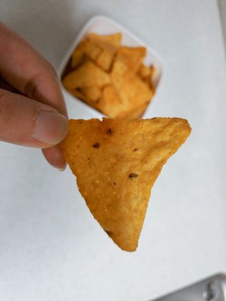 롯데제과 도리토스 양념치킨맛 — 5점을 준 리뷰어가 2021년 4월 올린 사용 사진